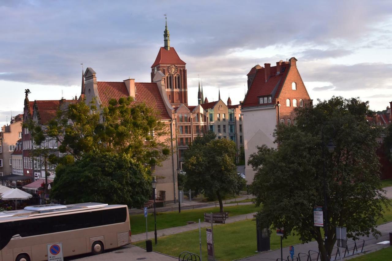 Hostel Przy Targu Rybnym Gdansk Exterior photo